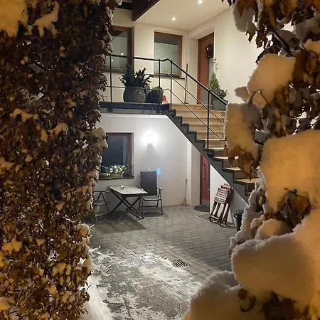 菲里恩霍恩格纳尔公寓 * 基茨比厄尔